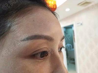美容店纹眉毛多少钱