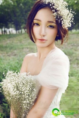 短发圆脸新娘造型