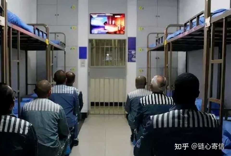 看守所晚上睡觉图片