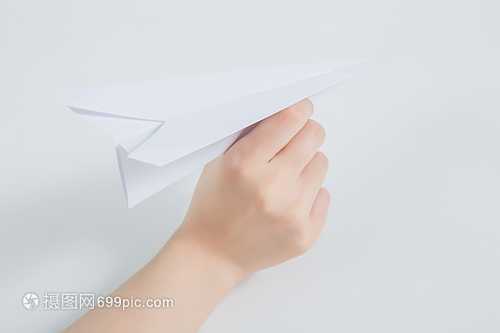 飞得又远又平稳的纸飞机