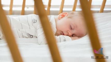 宝宝能摇着睡觉吗?为什么婴儿在摇晃时会睡着?