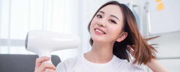 刚怀孕可以用吹风机吹头发吗