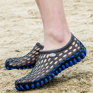 塑料凉鞋沙滩洞洞鞋