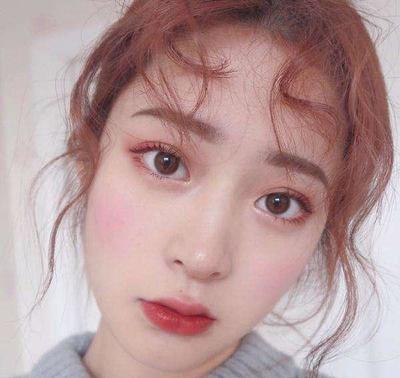 桃花眼必须是双眼皮吗
