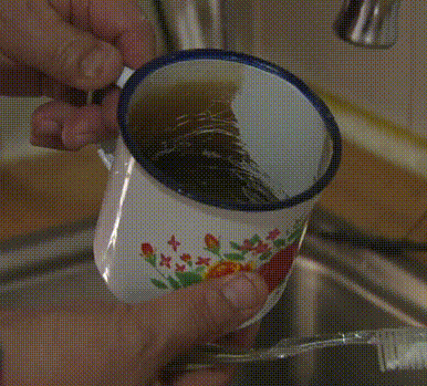 茶杯上的茶垢要不要洗