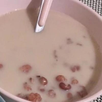 红豆花生复合奶的制作方法