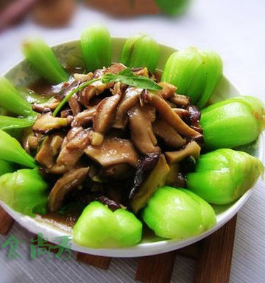 香菇炒油白菜