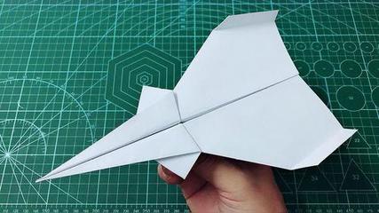 超厉害的纸飞机教程