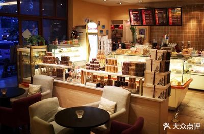 重庆蛋糕店装修