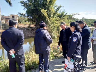 全阳面西边厨房有窗户