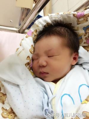 梦见自己怀男孩