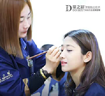 学化妆有年龄限制吗