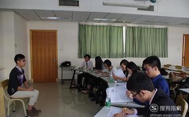 大学怎么进入学生会