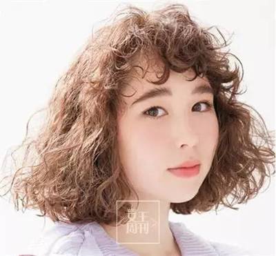 头发少烫什么卷发