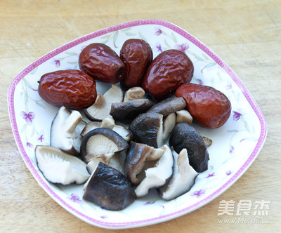 板栗香菇红枣