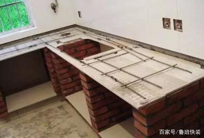 橱柜用水泥垒起来