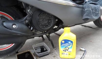 摩托车为什么要定期更换机油