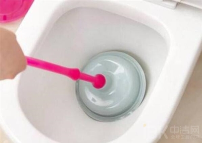 马桶堵了用什么办法
