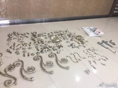 别墅大厅吊灯