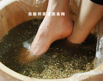 艾叶水泡脚每次放多少艾叶