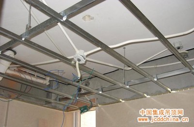 吊顶灯具安装施工