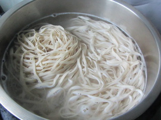 洋葱土豆面的做法大全家常