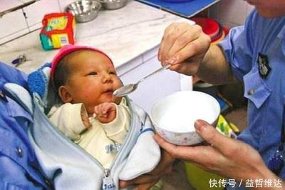 新生儿多久喝奶粉