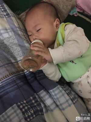 6个月宝宝不吃奶瓶