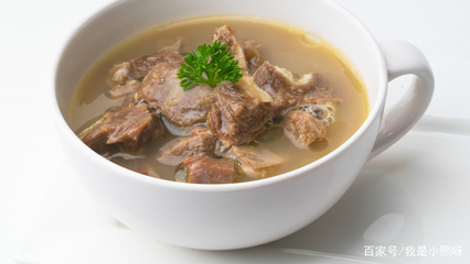 坐月子羊肉汤的做法