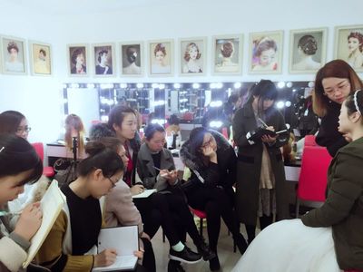 江西护肤化妆培训学校