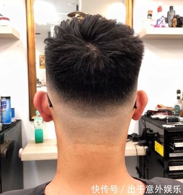 平脑勺适合什么发型