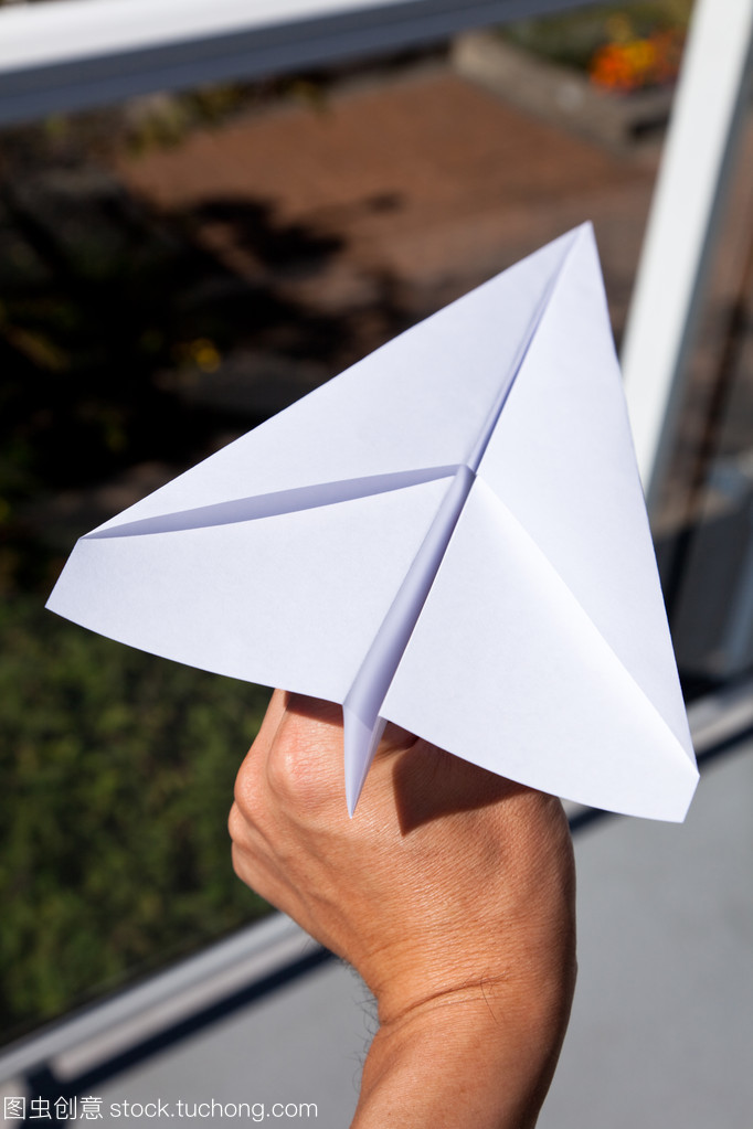 纸飞机辅助器简单