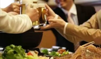 梦见帮别人取钱