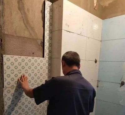 先吊顶还是先贴墙砖