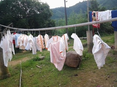周公解梦梦见很多衣服