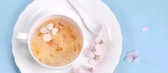 坐月子可以吃燕窝吗