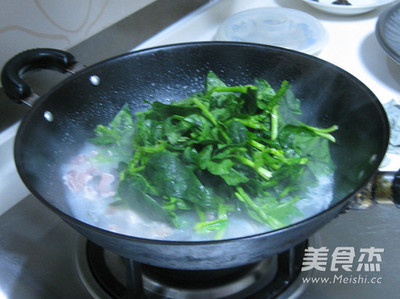 菠菜羊汤的做法大全家常