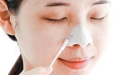 面部毛孔粗大用什么护肤品