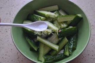 淹黄瓜的制作方法