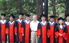 考博士要先联系导师吗