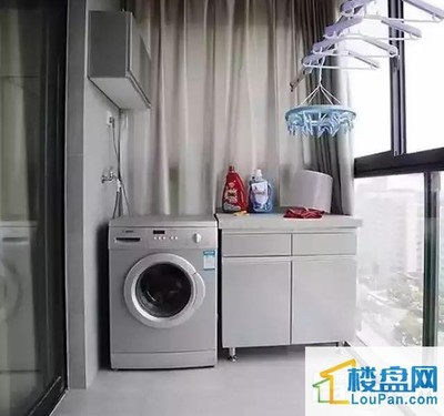 翻盖洗衣机阳台效果图