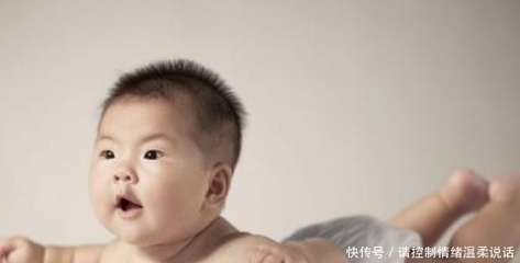 宝宝听不见声音的表现