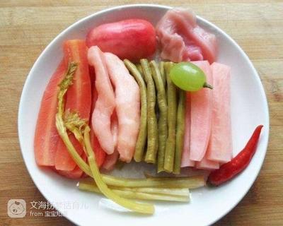 怀孕初期可以吃酸萝卜吗