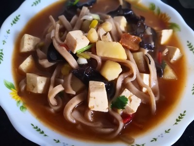 炖土豆面条的做法大全家常