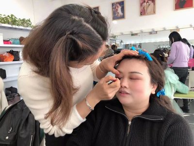 长沙学化妆学费要多少钱