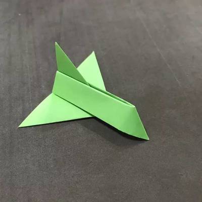 飞得远的纸飞机教程正方形折纸