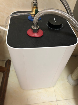 热水器出水不热