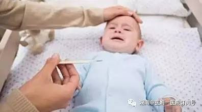脑袋抽筋是怎么回事
