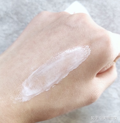 抹防晒霜之前要抹什么