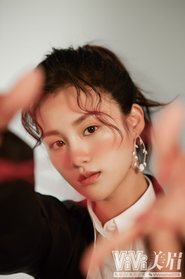 双子女什么性格